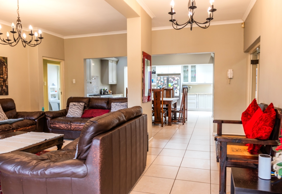 5 Bedroom Property for Sale in Milnerton Central Western Cape